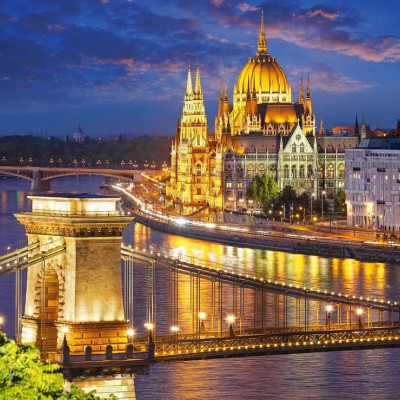 Pohled na Budapešť za soumraku