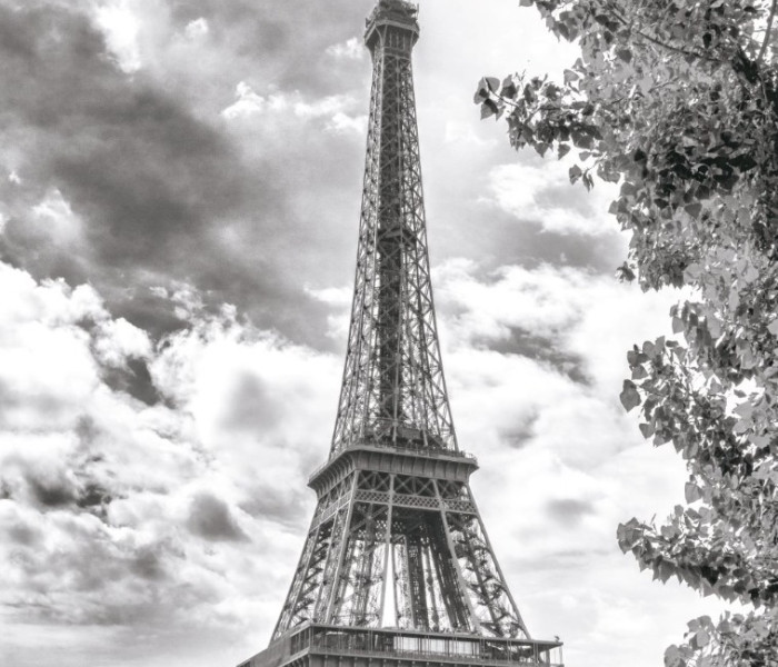 Puzzle - Dino - Černobílá Eiffelova věž