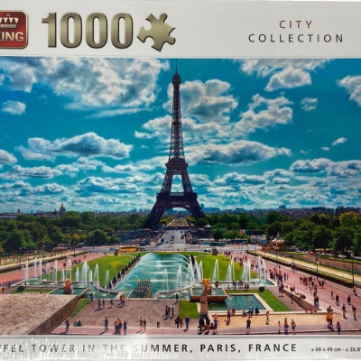 Eiffelova věž v létě 