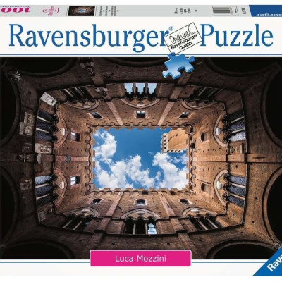 Cortile del Podestà, Palazzo Pubblico, Siena, Itálie