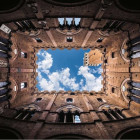 Puzzle - Ravensburger - Cortile del Podestà, Palazzo Pubblico, Siena, Itálie